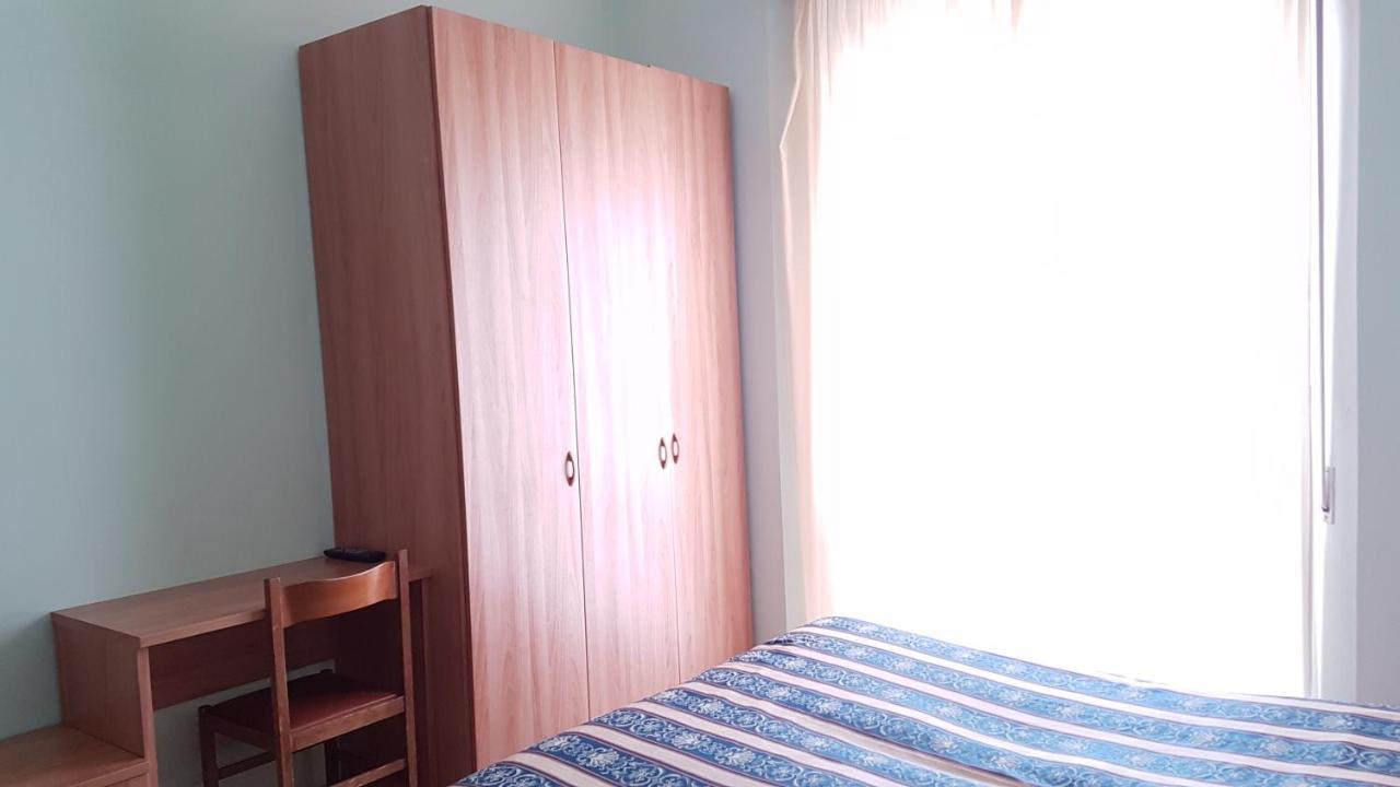 צ'סנטיקו Hotel Promenade Universale מראה חיצוני תמונה