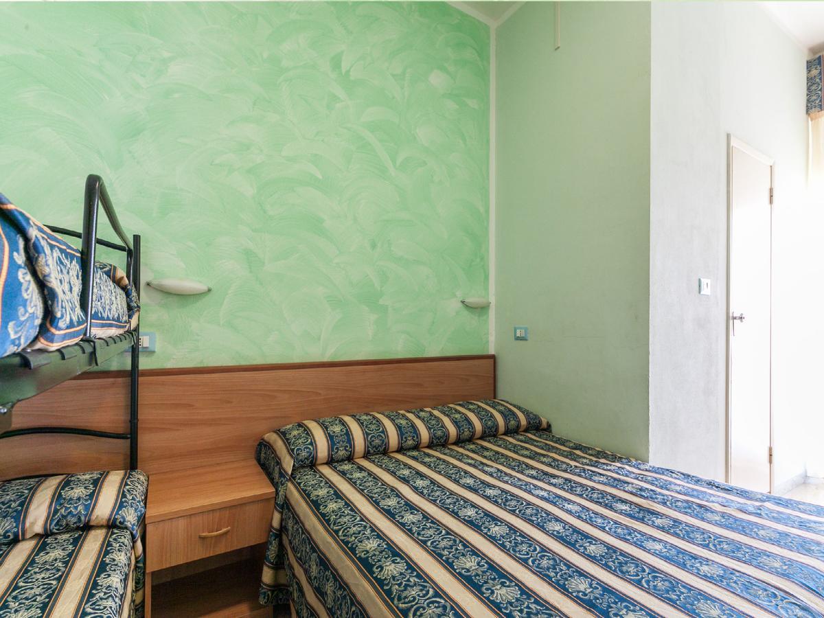 צ'סנטיקו Hotel Promenade Universale מראה חיצוני תמונה